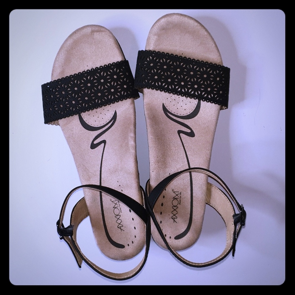 Axiom Flora Sandal size 11m